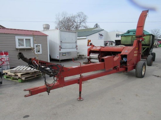 New Holland FP230 Harvester