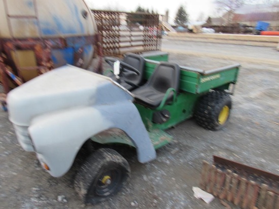 John Deere Gator
