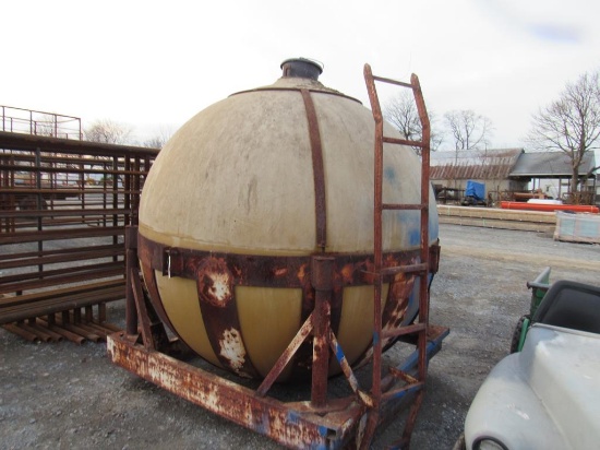 1000 Gallon Fertilizer Tank
