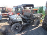 John Deere XUV-825i 4x4 Gator