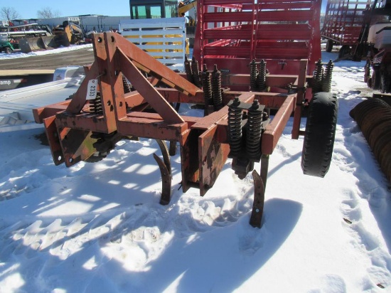 7-Shank Chisel Plow