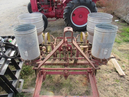 International Harvestor Cornplanter