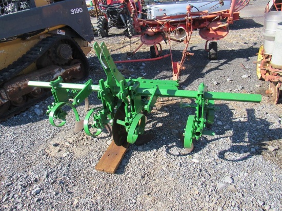 John Deere Weeder