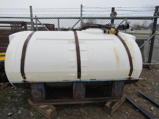 750 Gal Poly Tank w/Frame