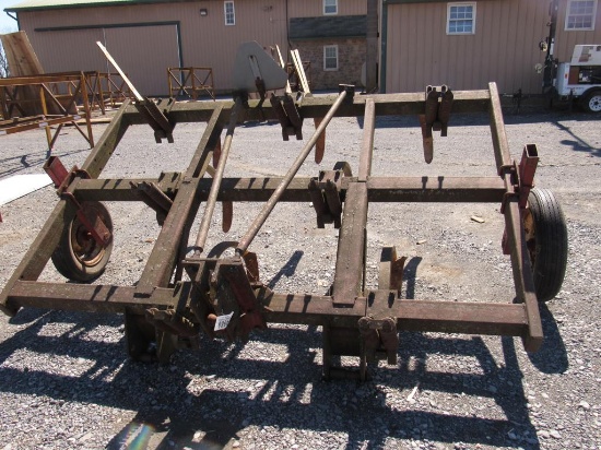 International 7-Tooth Chisel Plow