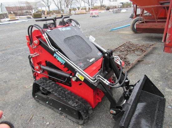 Future Skid Steer Loader FT360T, w/40" Bucket