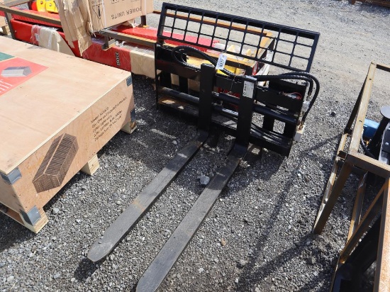 AGT Hydraulic Skid Steer Forks