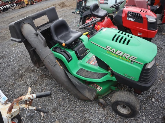 JD sabre 17HP tractor w/ bagger
