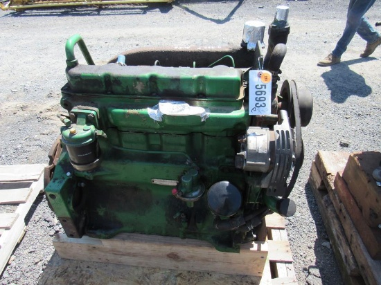 John Deere 239 Engine