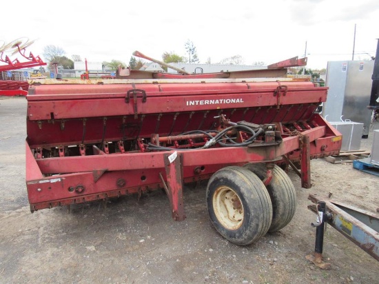 International 620 Grain Drill