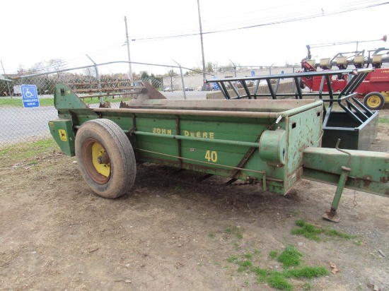John Deere 40 Manure Spreader