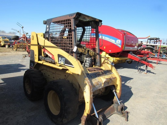 CAT 236 Skid Steer Loader