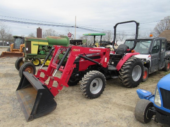 Mahindra 2540 4WD Tractor