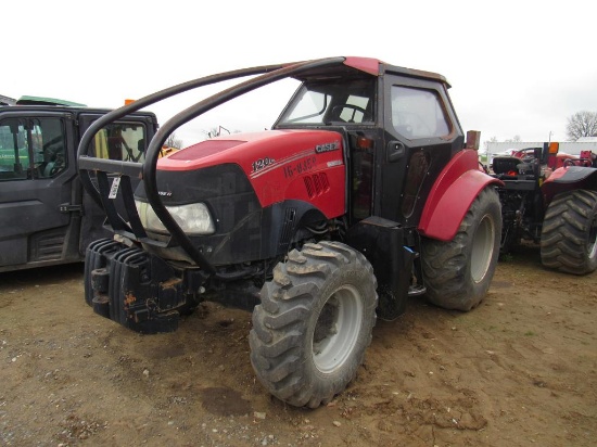 Case International 120C 4WD Tractor