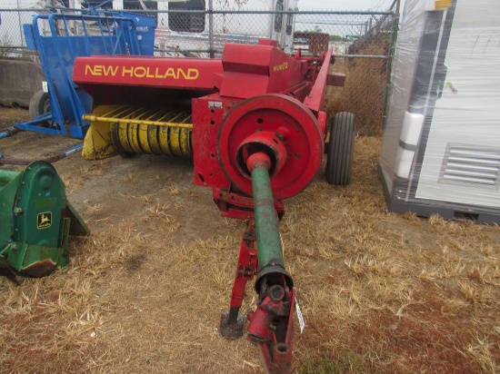 New Holland 273 Hay Baler