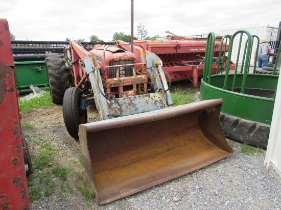 Ford 4000 Industrial 2WD Tractor