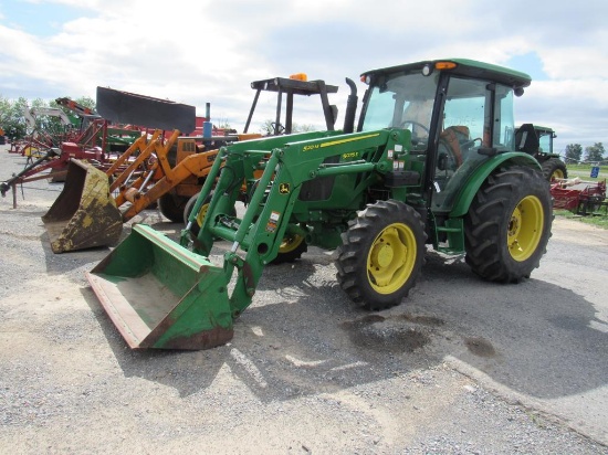 2018 John Deere 5075E 4WD Tractor