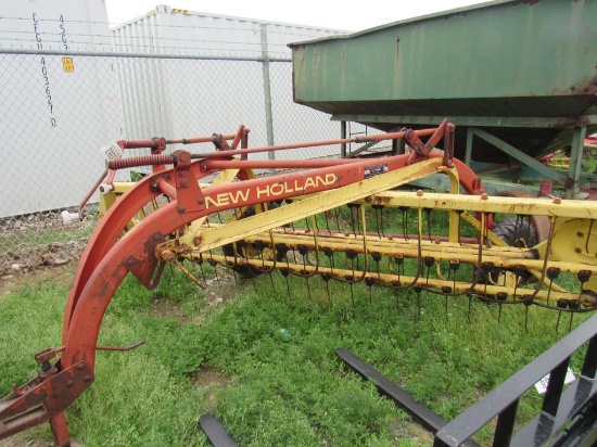 New Holland 258 Hay Rake