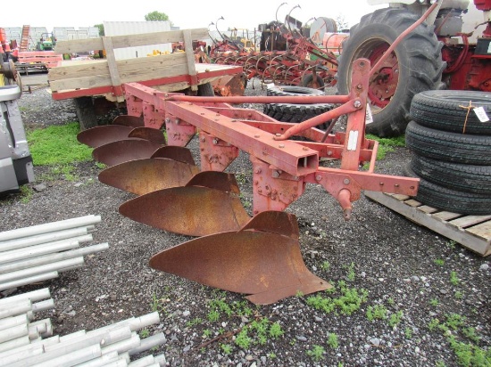 Massey Ferguson 3 Bottom Plow