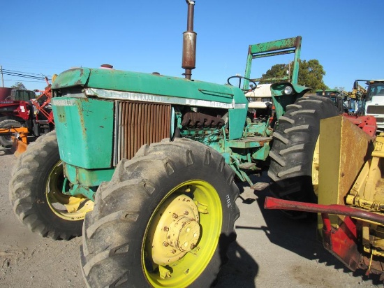 John Deere 2950 4WD Tractor