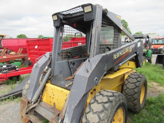 2000 New Holland  LS180 Skidloader