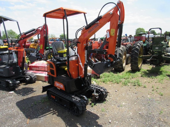 AGT Mini Excavator QH12R
