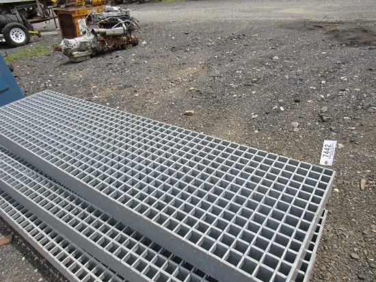 25in x 96in x 5in Steel Grate