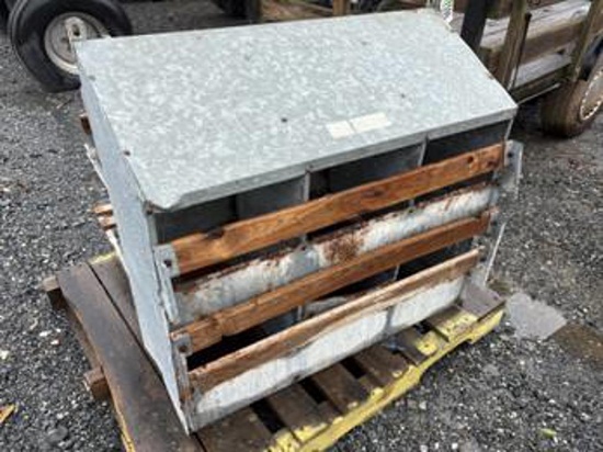 6-Hole Chicken Nest
