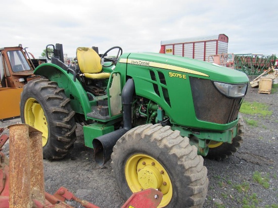 2018 John Deere 5075E  4WD Tractor