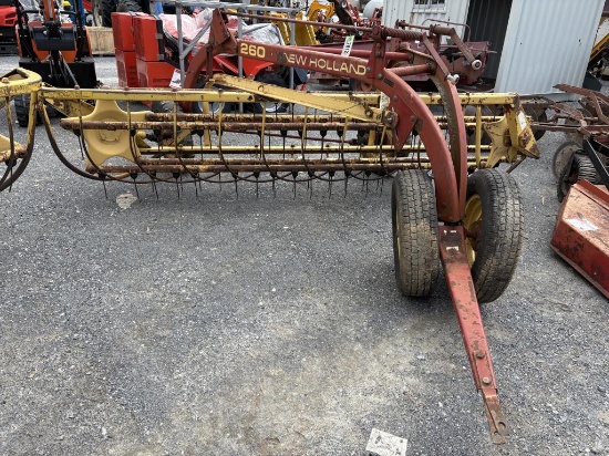 New Holland 260 Rake