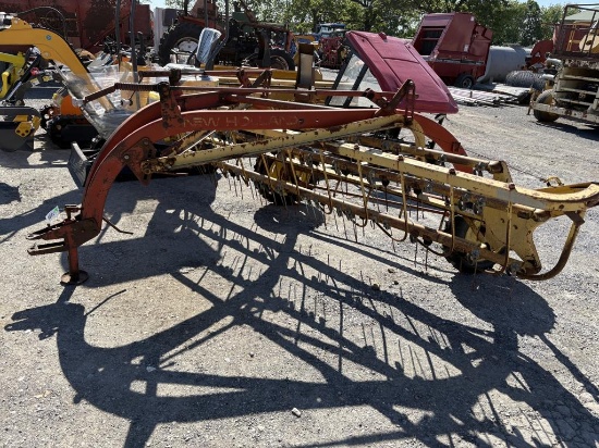 New Holland 258 Rake