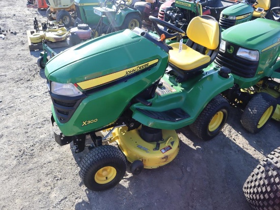 John Deere X300 L&G Tractor