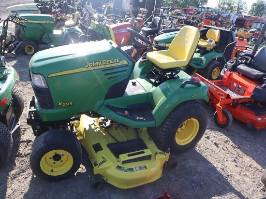 John Deere X595 4WD L&G Tractor