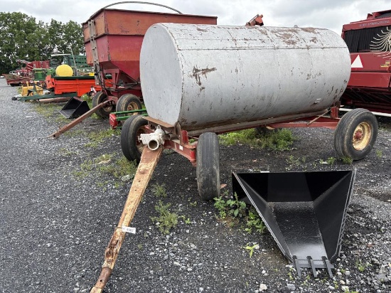 Gehl Water Wagon