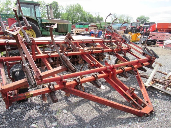 International 500 Transport Cultivator