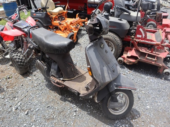 Yamaha Riva Moped