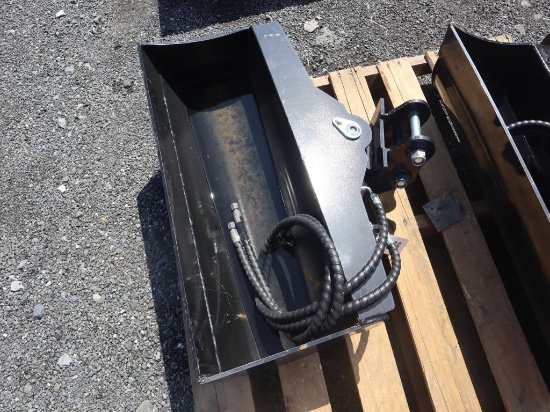 TPM 32" Hydraulic Tilt Bucket