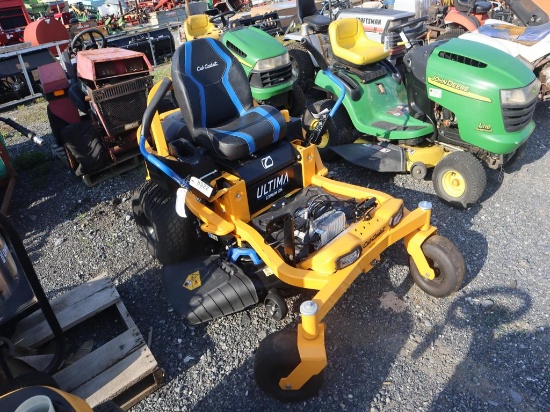Demonstrator Cub Cadet Ultima 2T142E Zero Turn