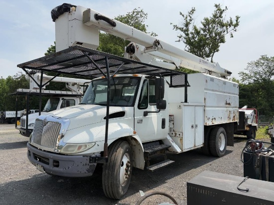 2007 International 4300 DT466 Chipper Truck