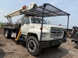 1988 Ford F800 Crane Truck