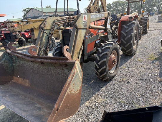 AgCo 4660 Tractor