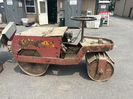 Lawn Roller w/Honda Engine