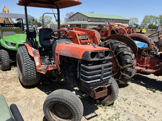 Kubota B7800 Tractor