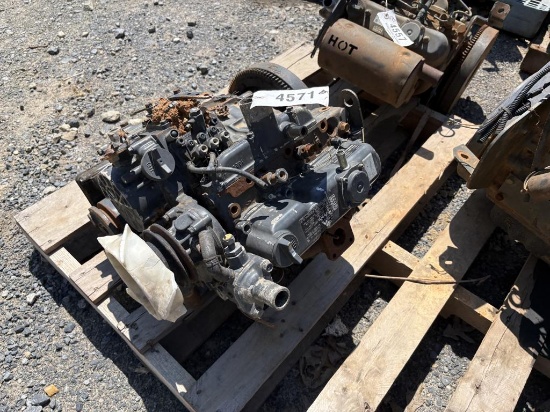 Kubota D1305 3-Cylinder Diesel Engine