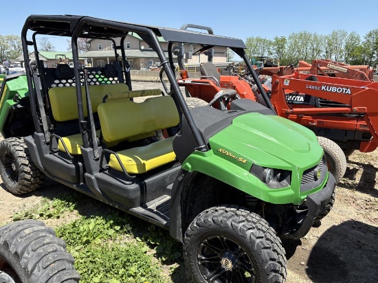 John Deere XUV550 4-Seat Gator