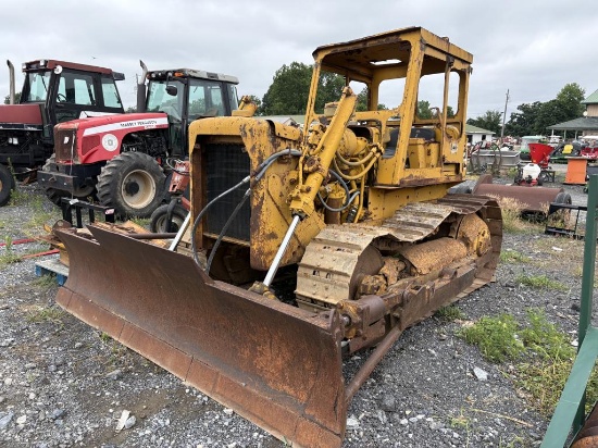 CAT D4D Bulldozer