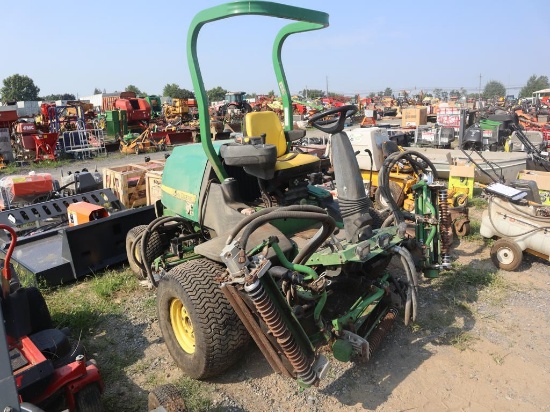 John Deere 7500 PC FM Golf Course Riding Mower