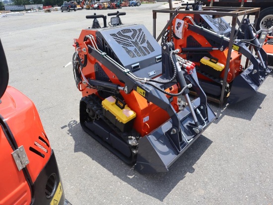 TPM T460 Stand On Skid Steer Loader