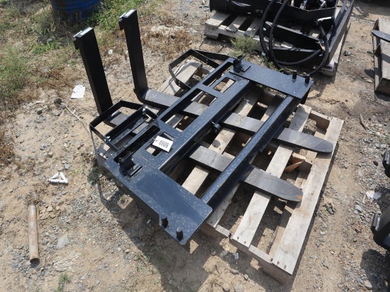 AGT John Deere Style Quick-Attach Forks