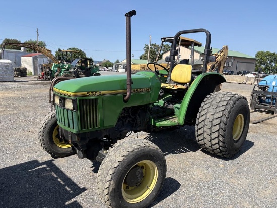 John Deere 5300 Tractor